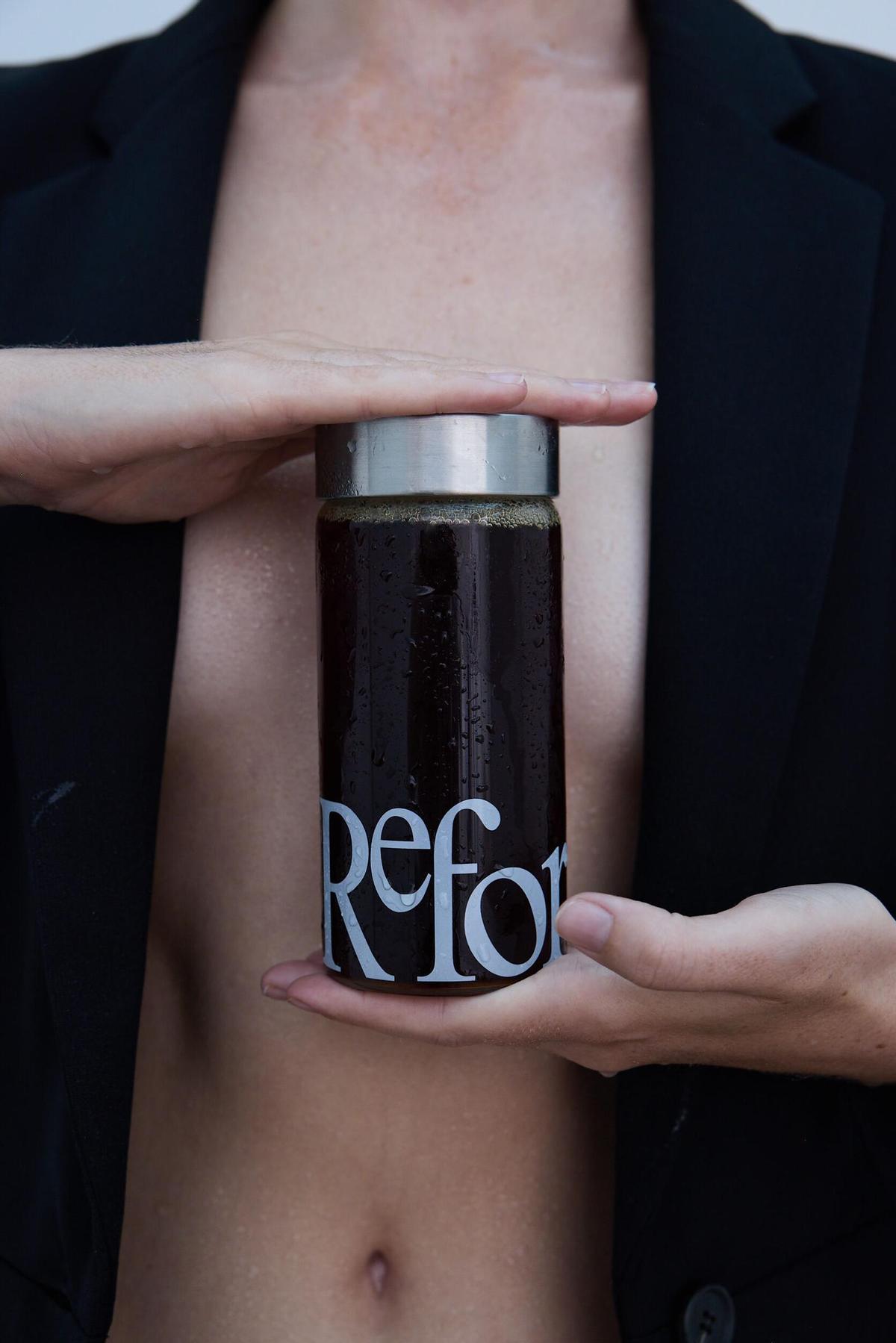 Imagen promocional de los cafés de Reformed
