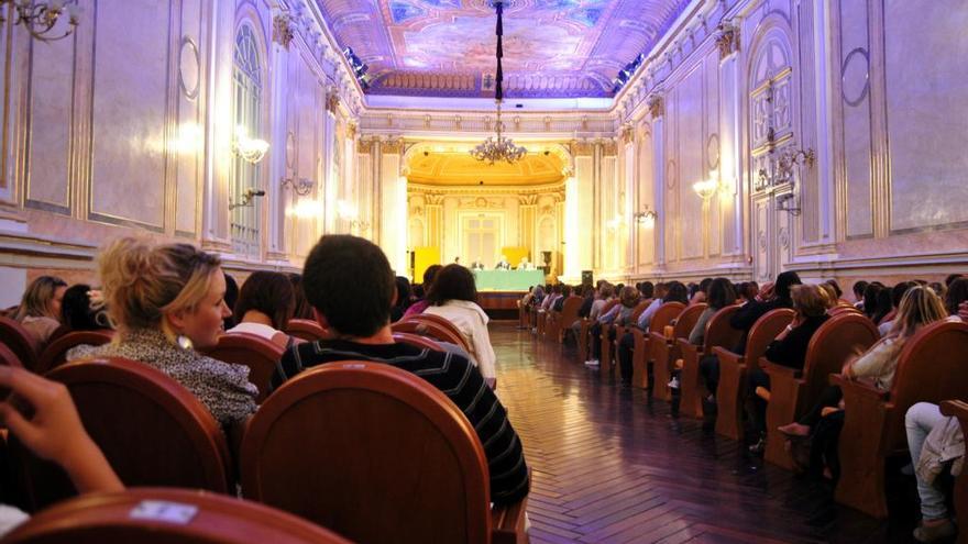 Los vecinos del Perchel organizan una velada de ópera en el María Cristina