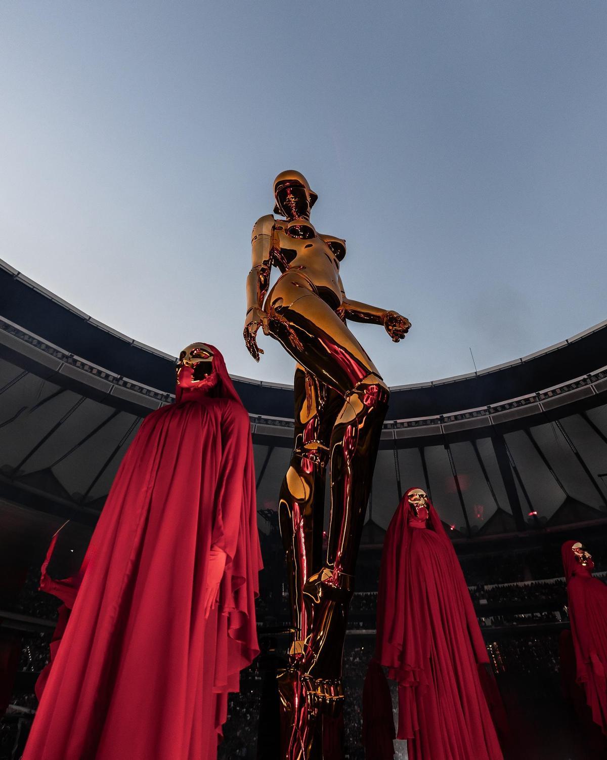 The Weeknd ha desatado la locura en Madrid revisitando sus grandes éxitos.