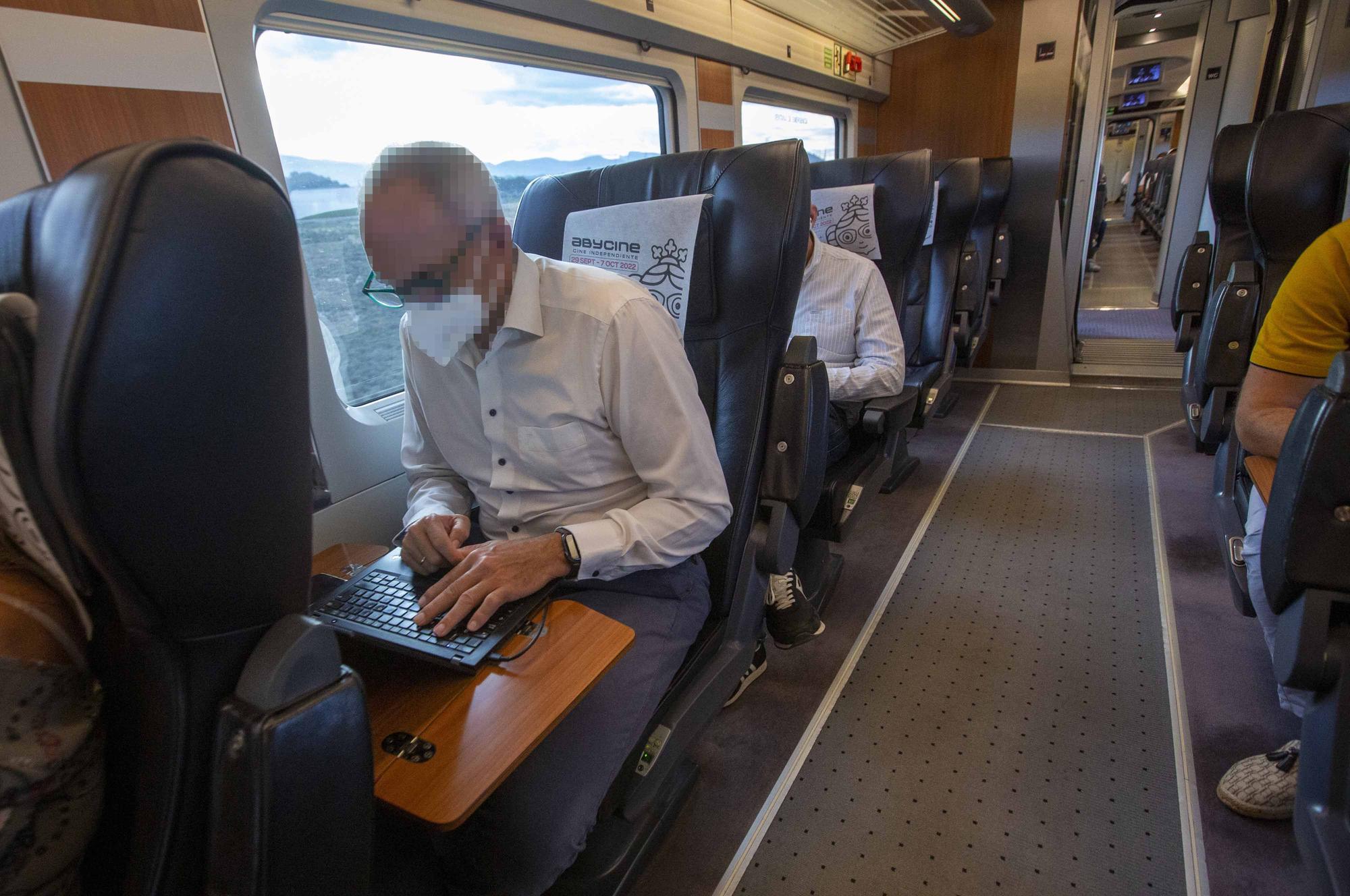 Así ven los pasajeros habituales el cambio de estación de Atocha a Chamartín