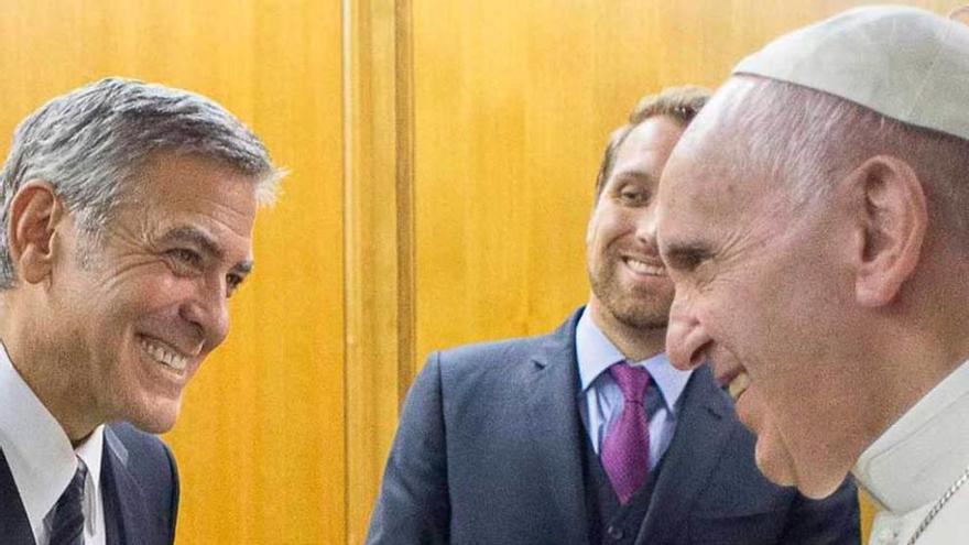 Clooney y el Papa.