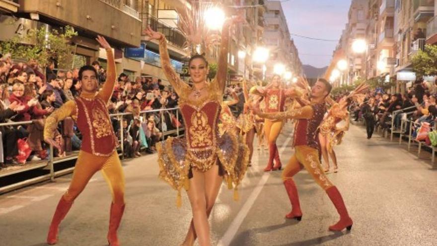 Gran desfile del martes Carnaval en Águilas