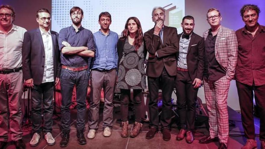 Els guanyadors dels Premis València 2017 en la gala de lliurament.