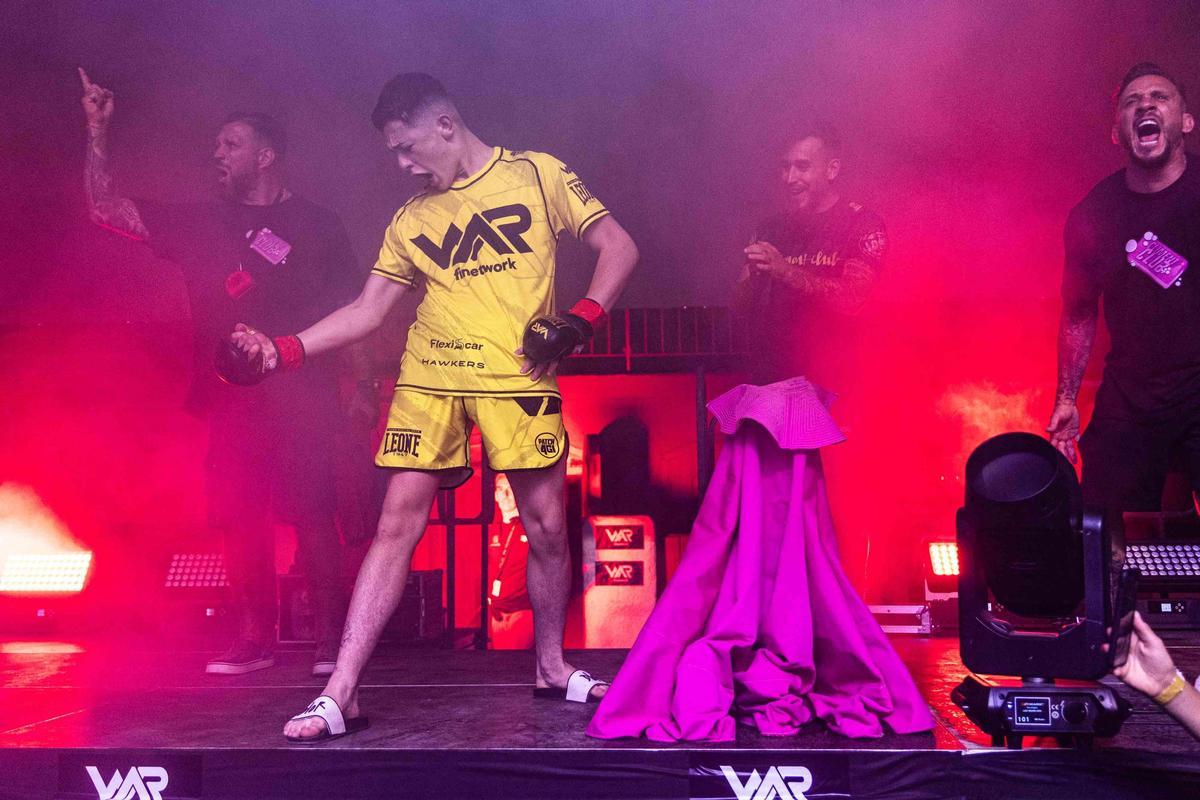 El espectáculo WAR MMA desata la locura en Plaza de Toros de Alicante El espectáculo WAR MMA desata la locura en Plaza de Toros de Alicante