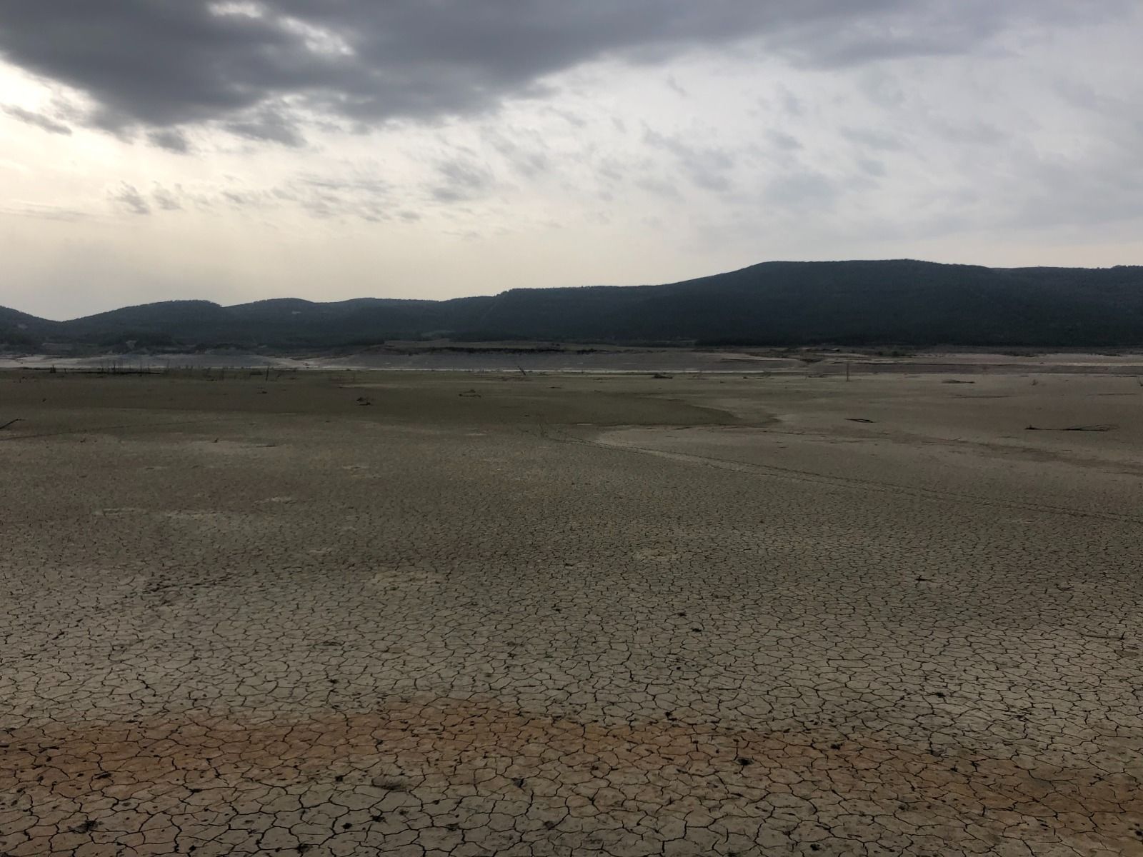 "Emergencia" en Yesa: La sequía revive el balneario de Tiermas