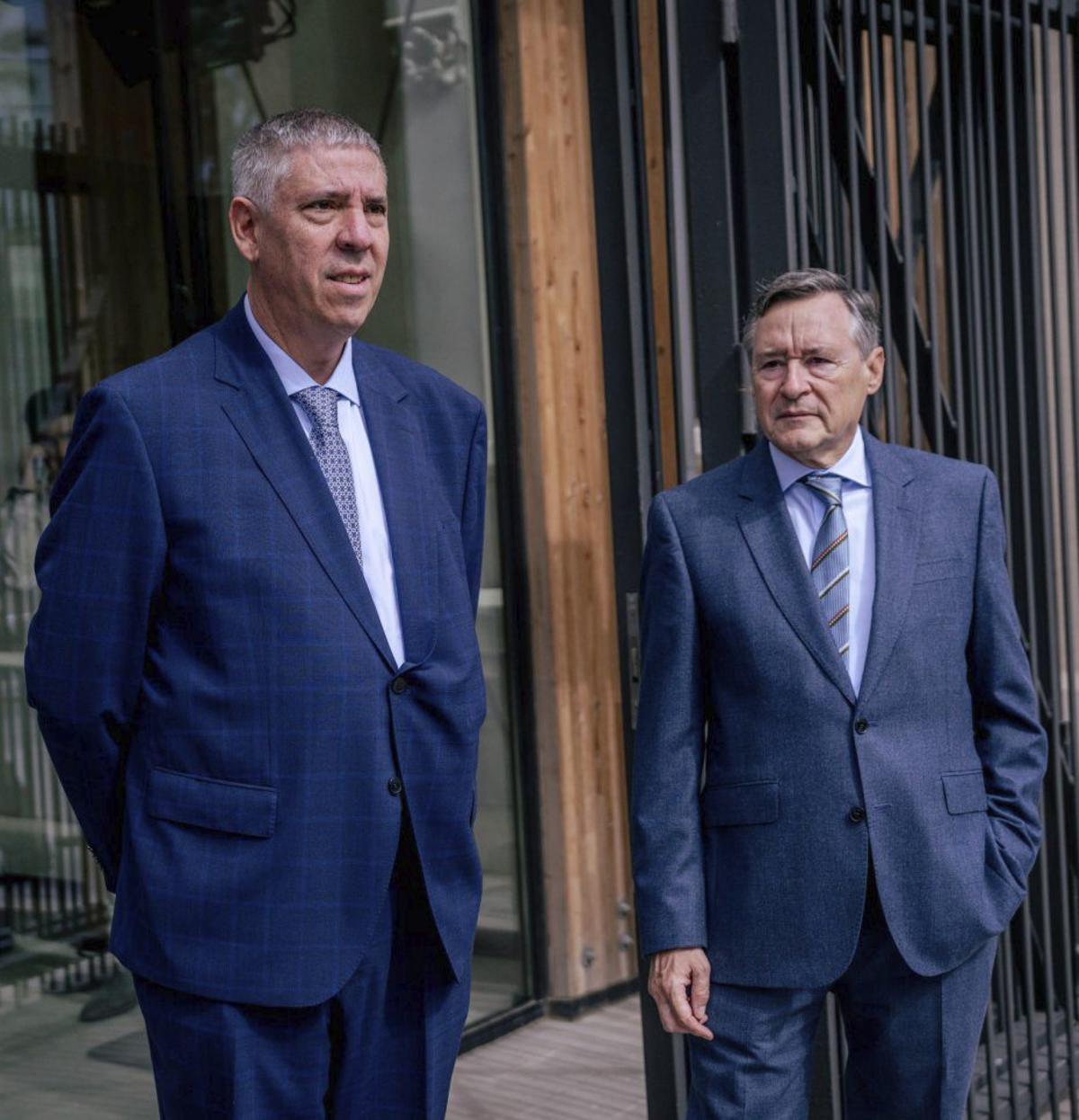 Indra ajorna el seu consell per redefinir el poder de Simón