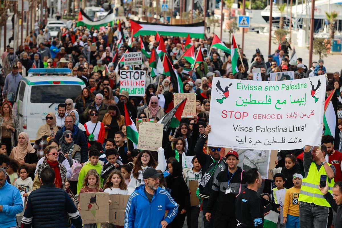 Todas las imágenes de la manifestación por Palestina en Ibiza