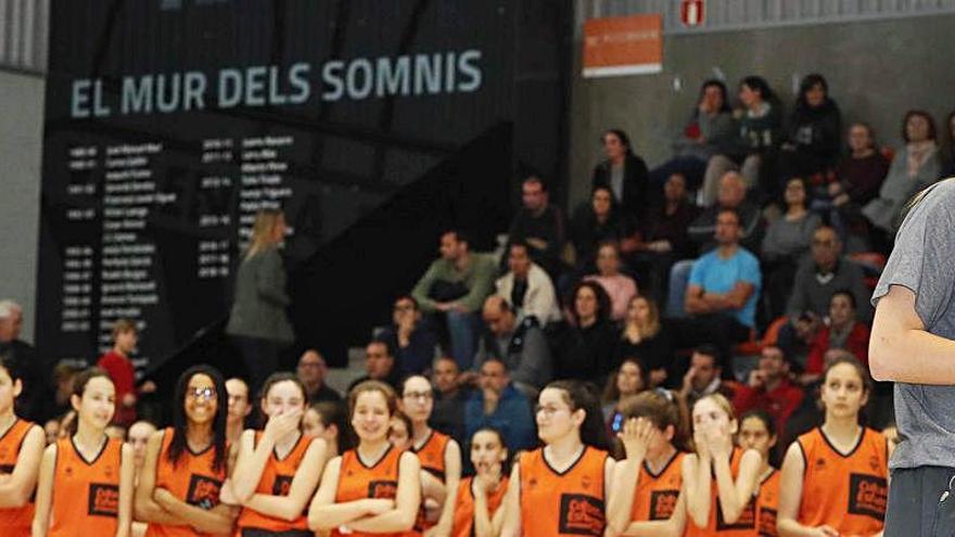 Lorena Segura, en el Mur dels somnis de L&#039;Alqueria del Basket