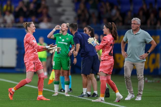 Liga F: FC Barcelona - Betis, el partido de despedida de Sandra Paños, Mariona Caldentey y Jonatan Giráldez, en imágenes