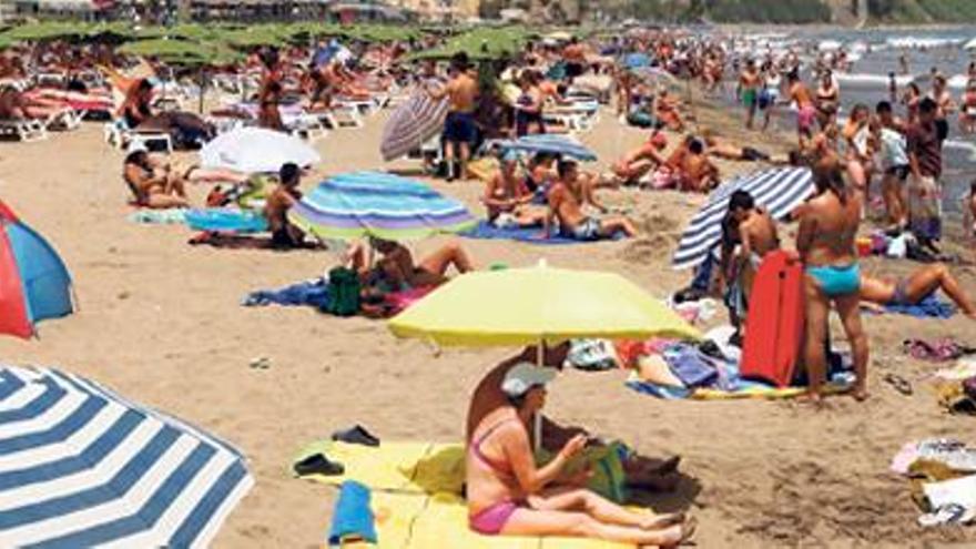 Aspecto de Playa del Inglés, en el sur de Gran Canaria, el viernes de esta semana. | sergio pérez