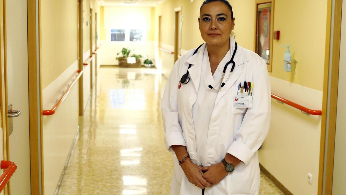 Concha Ortiz, geriatra, esta semana, en el hospital San Juan de Dios.