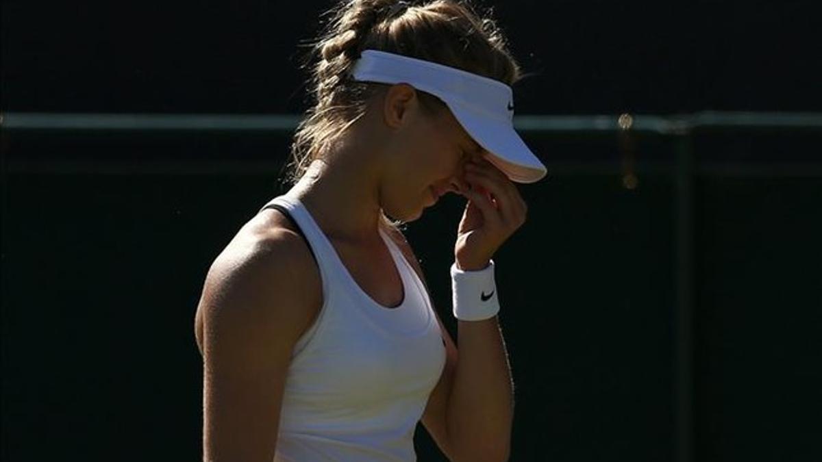 Eugenie Bouchard sufrió una sorprendente derrota en su debut en Wimbledon