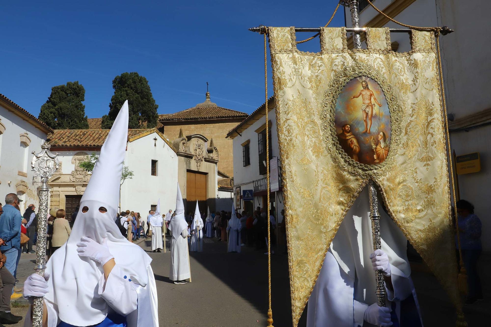 El Resucitado y la Virgen de la Alegría en las calles de Santa Marina