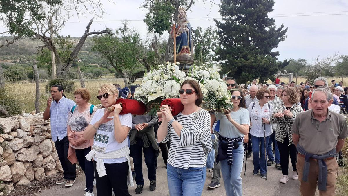 La Mare de Déu fue llevada en procesión el domingo.