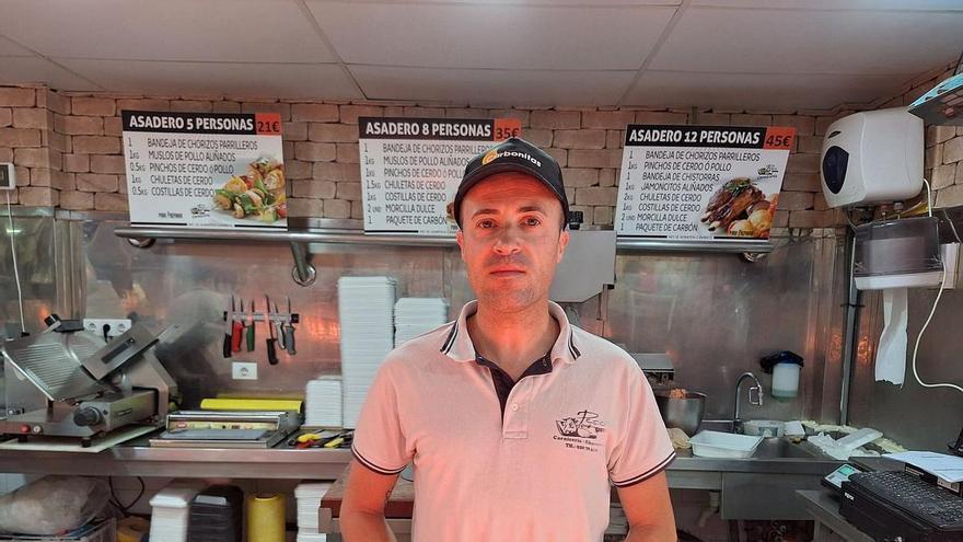Cuatro décadas de la única carnicería familiar que queda en Carrizal: esta es su historia