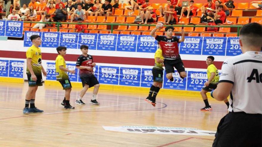 El Mislata Handball Fest reúne a más de 800 jugadores del balonmano base