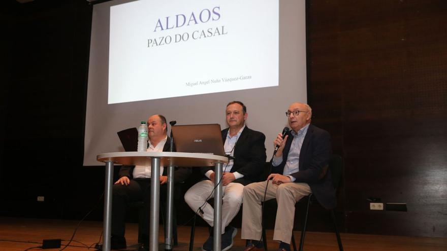 Miguel Ángel Nuño diserta sobre la familia Aldao del Pazo do Casal | SANTOS ÁLVAREZ