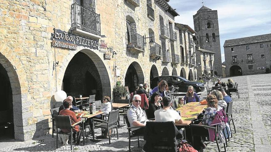 El Pirineo vive un buen verano y roza el lleno en agosto