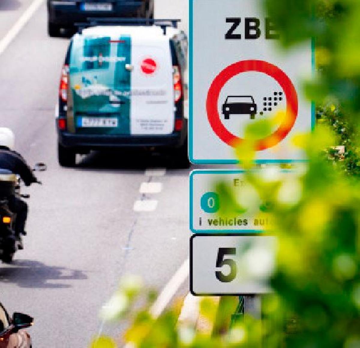 Imatge de senyalització de Zona de Baixes Emissions