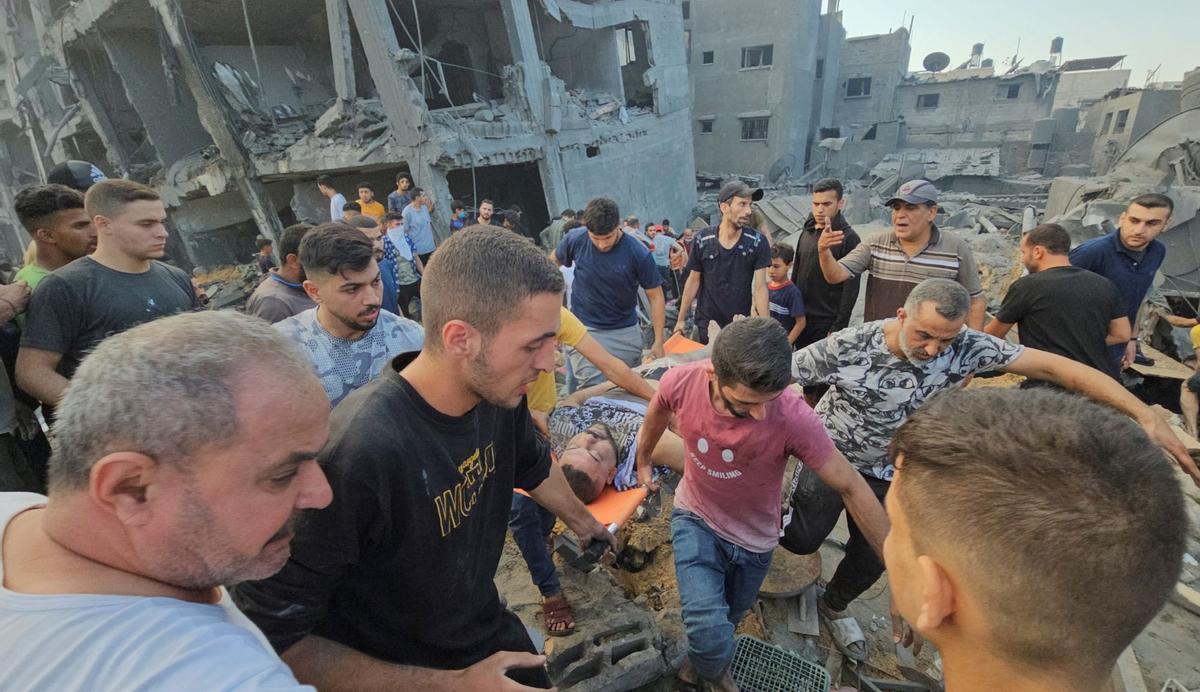 Bombardeo israelí sobre el campo de refugiados de Jabalia en Gaza