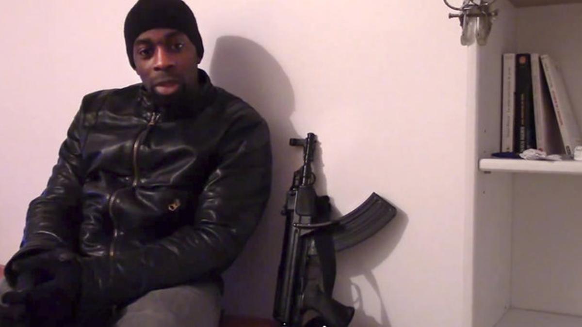 Amedy Coulibaly, en una captura de vídeo de grupos yihadistas.