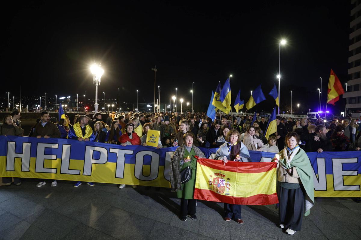 Manifestación de ucranianos en el Muro de San Lorenzo.