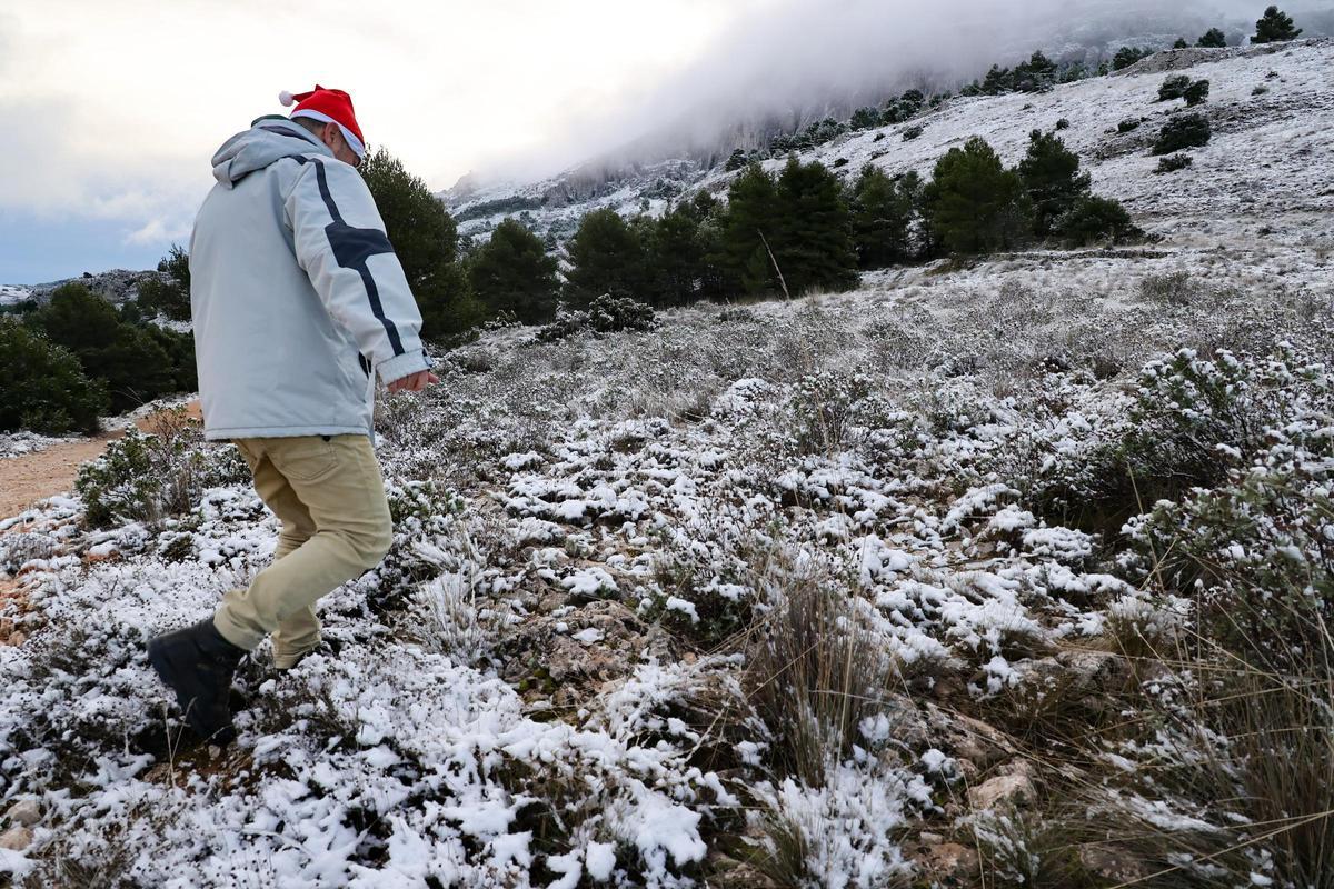 Ligera nevada en la Sierra de Aitana