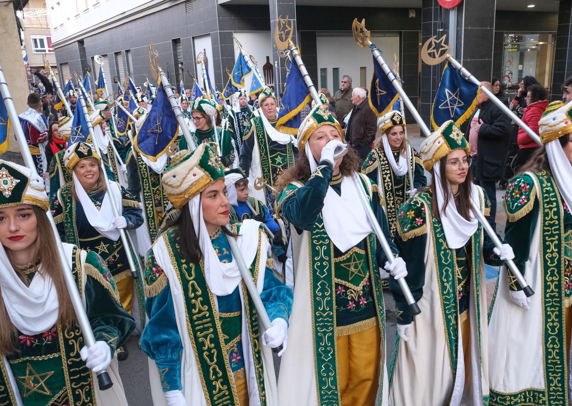 Así ha sido La Entrada en la vuelta de las fiestas de Moros y Cristianos de Sax