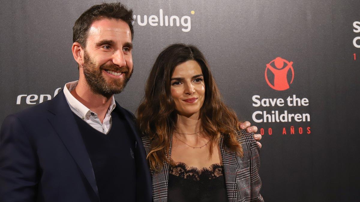 Clara Lago y Dani Rovira vuelven a posar juntos en los premios de Save The Children.