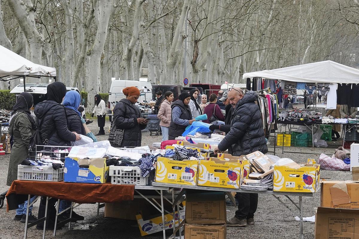 Una parada del mercat de la Devesa.