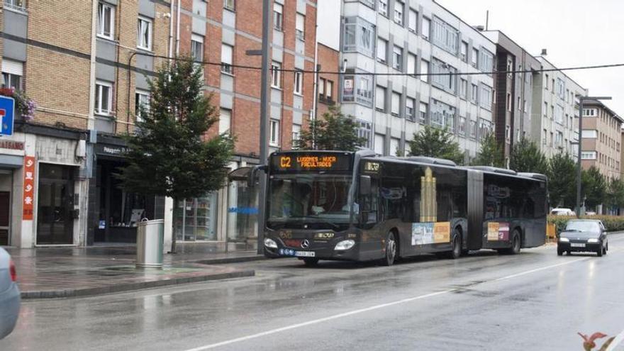 Los estudiantes de Lugones y La Fresneda tendrán conexión de autobús con los campus de Gijón