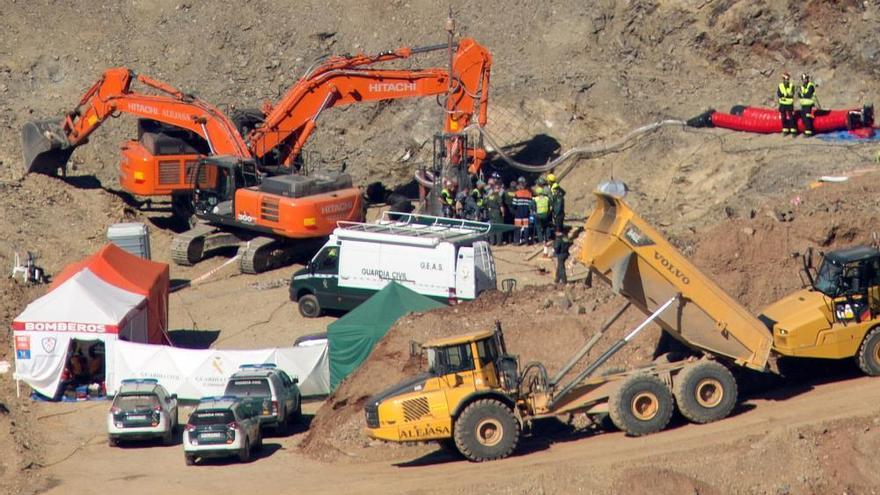 Labores de rescate de Julen, que cayó a un pozo de Totalán.