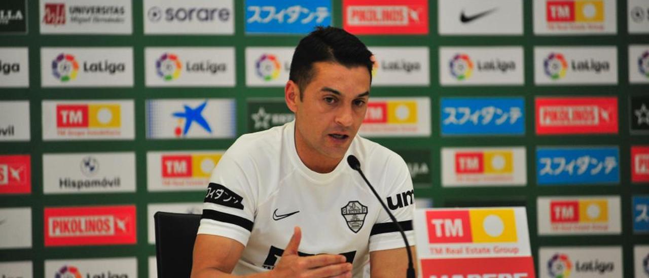 Francisco durante la rueda de Prensa previa al Celta-Elche