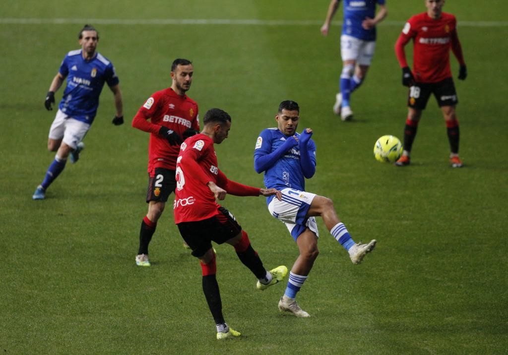 Las imágenes del partido entre el Real Oviedo y el Mallorca