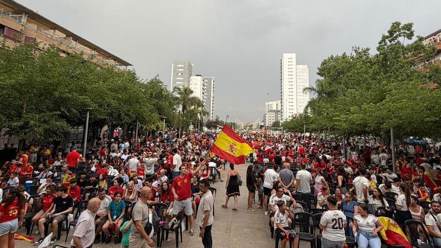 Así vive Torrent el inicio de la final del Mundial