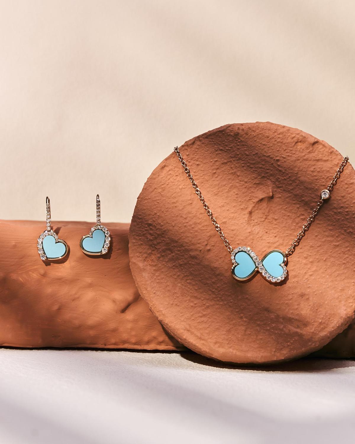 Joyas RABAT Amor Infinito de oro rosa con turquesa y orla de diamantes