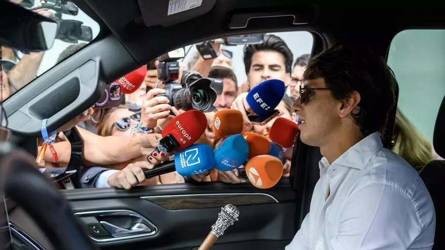 Roca Rey recibe el alta médica y se prepara para la rehabilitación tras su cornada: "Ahora viene la parte dura"