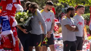 Primer partido de Mamardashvili y el Liverpool marcado por la muerte de Jota
