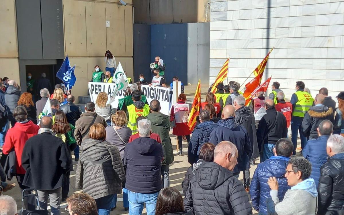 El personal de la presó de Ponent protesta per les agressions dels presos