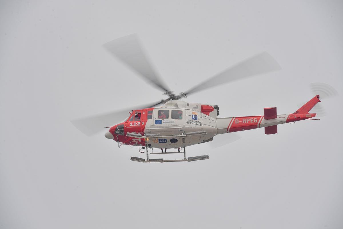 Helicóptero del Grupo Emergencias y Salvamento (GES) durante la exhibición en La Cícer