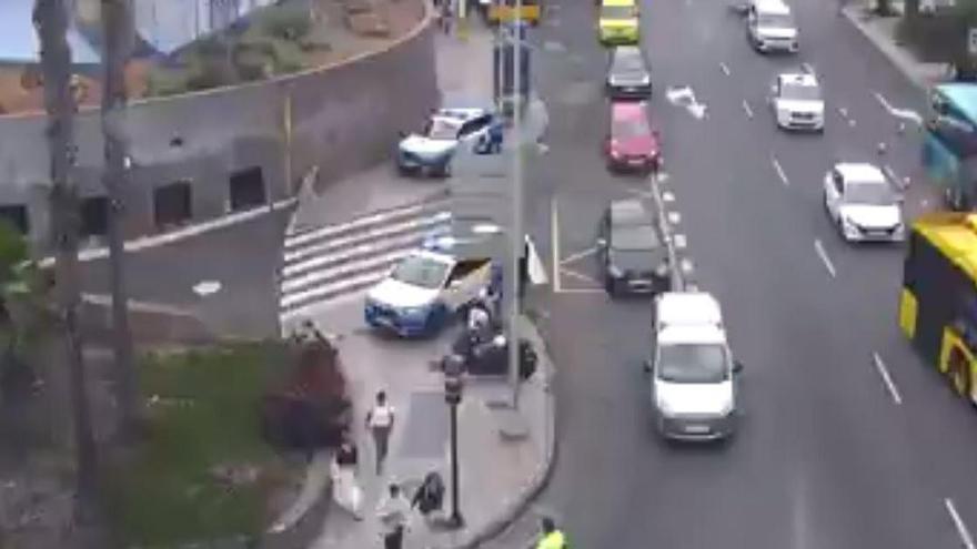Accidente frente a la Estación de Guaguas de San Telmo