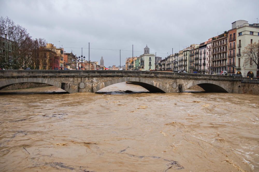 Pas de l'Onyar per Girona