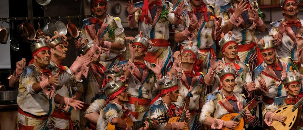 Archivo - Imagen de archivo de un coro del Carnaval de Cádiz