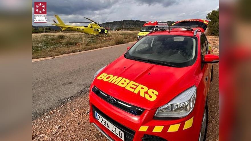 Rescatan a un varón herido en Onda tras quedar atrapado bajo un árbol que le cayó encima