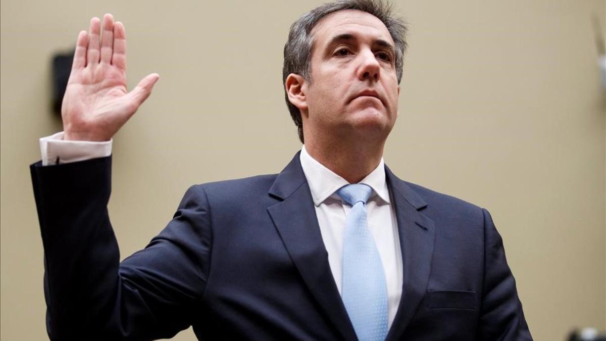 Michael Cohen, exabogado del presidente estadounidense, Donald Trump, testifica ante la Camara de Representantes este miércoles  en Washington