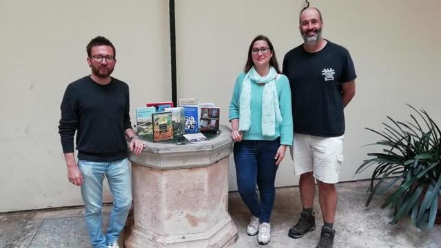 Donación de libros de Julio Verne | AJUNTAMENT