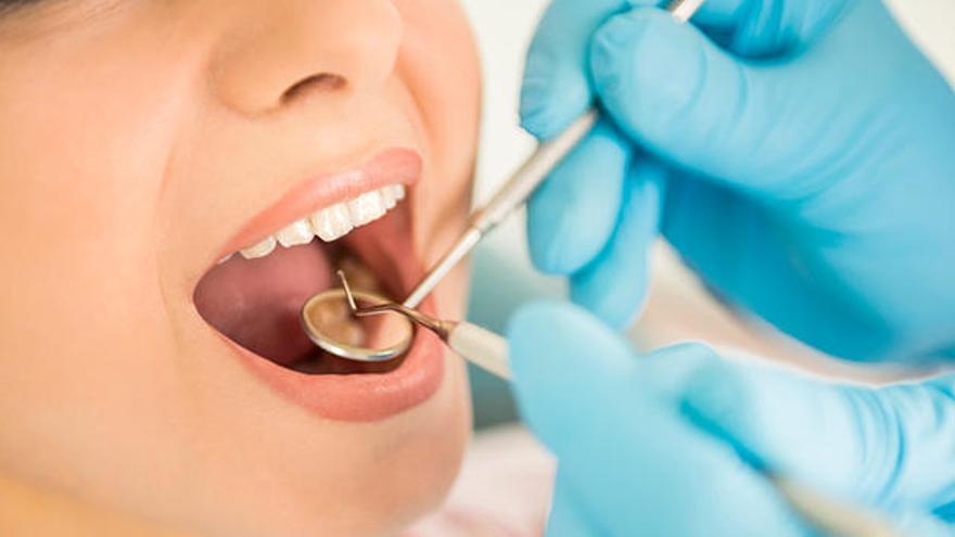 Clínica dental Benalúa sigue atendiendo consultas de urgencia