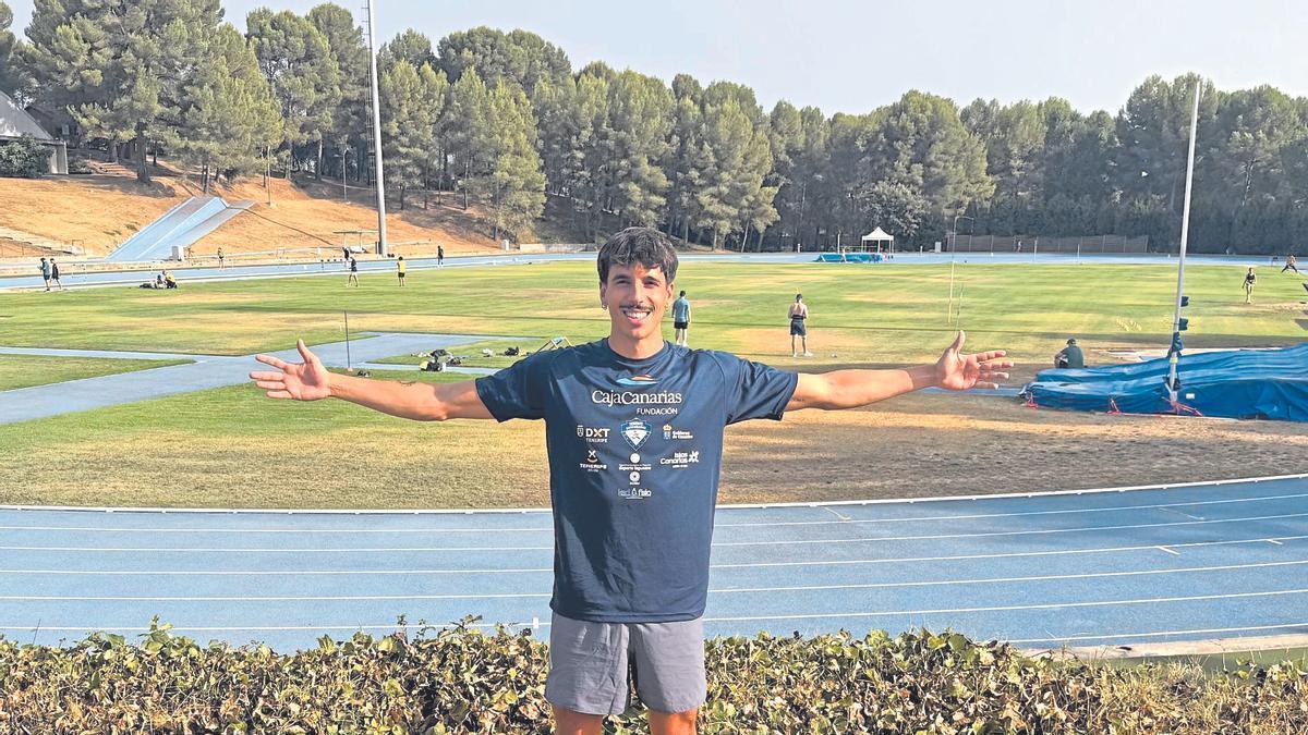 Jesús David Delgado, en la pista exterior del CAT de Sant Cugat del Vallés