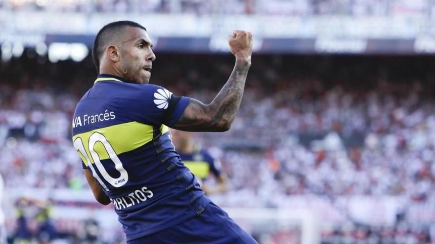 Tévez brilla en el superclásico con dos goles y una asistencia