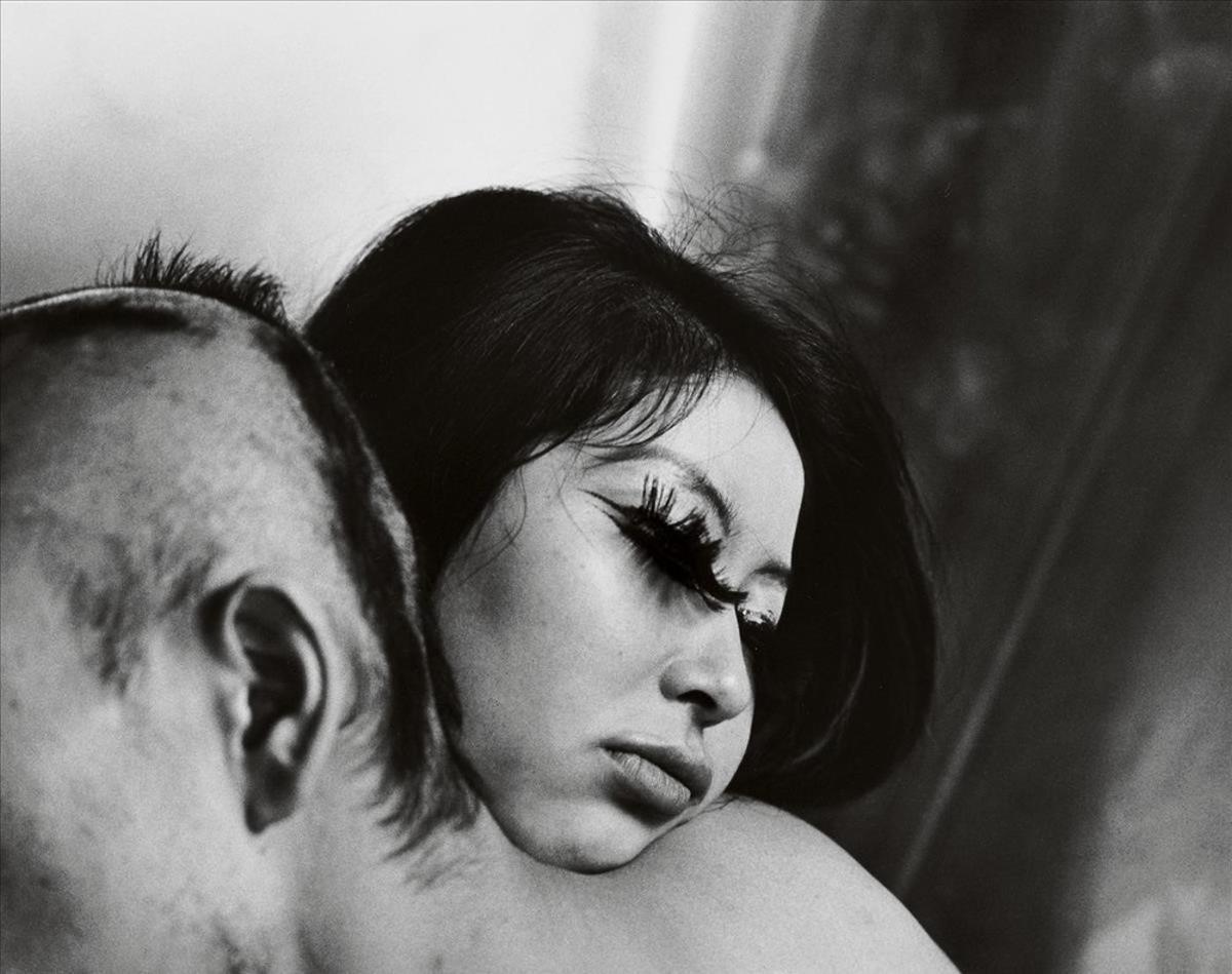 zentauroepp43609864 icult exposicion shomei tomatsu blood and roses  shinjuku180604192706